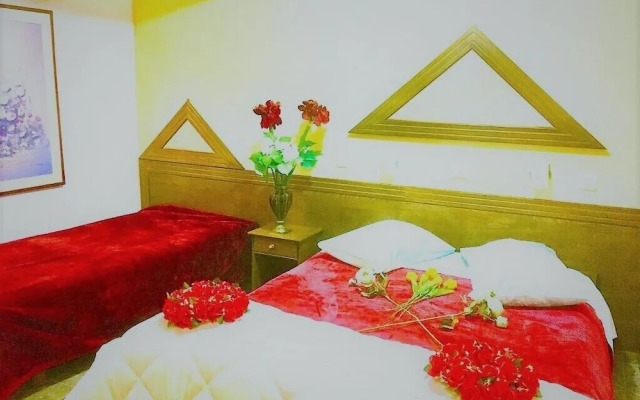 Aiolos Hotel