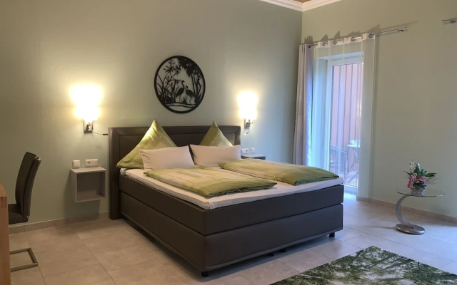 Apartment Garten near Airport