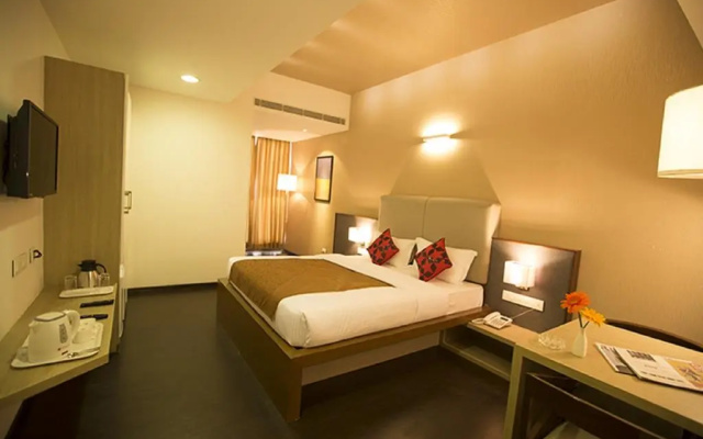 Vinaya Royal Inn