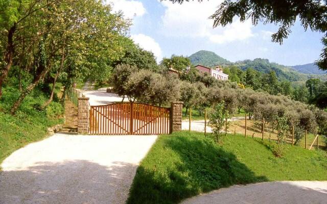 Отель Agriturismo Ai Gradoni Италия, Региональный парк Colli Euganei - отзывы, цены и фото номеров - забронировать отель Agriturismo Ai Gradoni онлайн вид на фасад