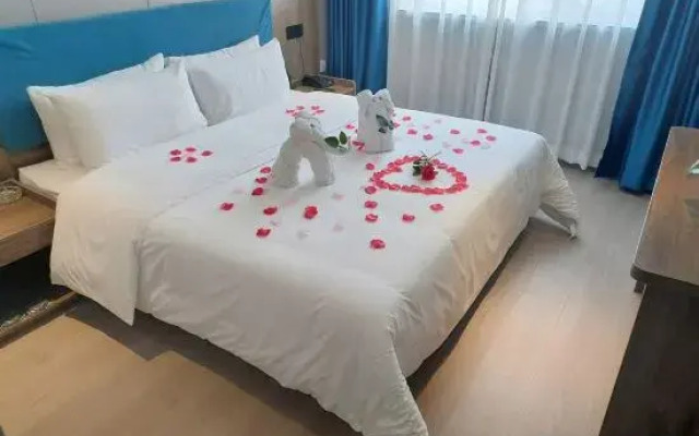 7Days Inn Hotel (Hebi Railway Station Qibin Avenue)