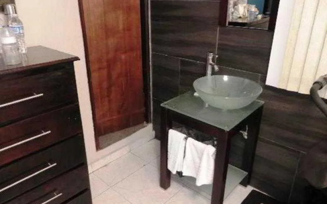 Centrum Tower Suites