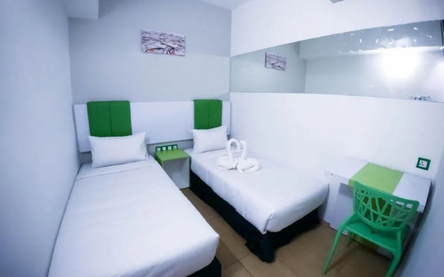 OYO 1003 Rich Calton Hotel