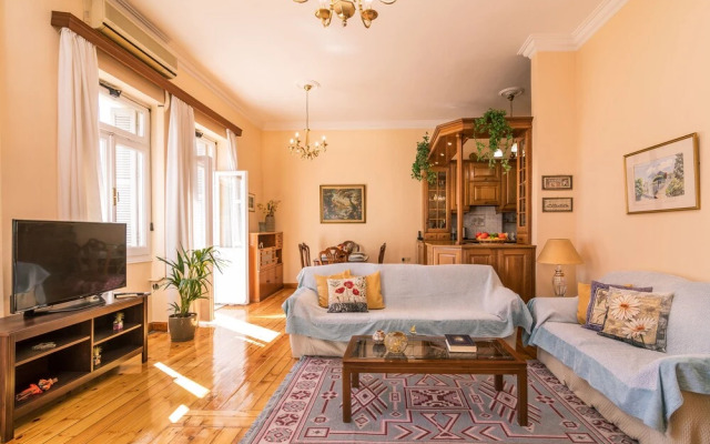 Historic Family Apartment in the Old Town