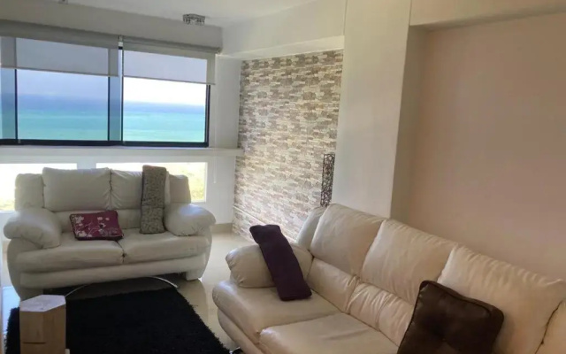 Apartamento con vista al mar