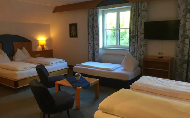 Hotel-Gasthof Goldenes Schiff