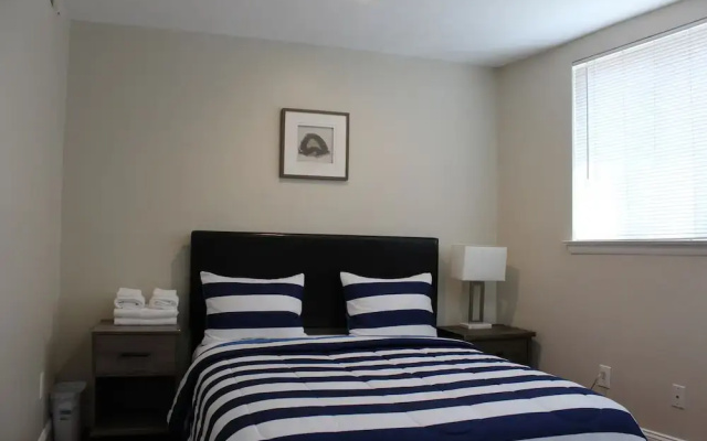 Cozy 3 Bedroom/Great Location