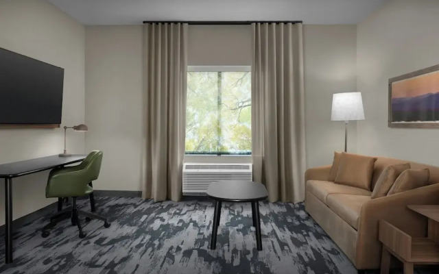 Fairfield Inn & Suites by Marriott Paris