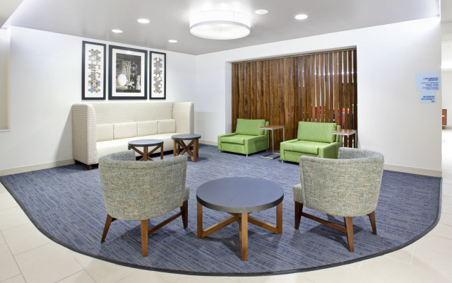 Holiday Inn Express & Suites Austin Downtown - University by IHG