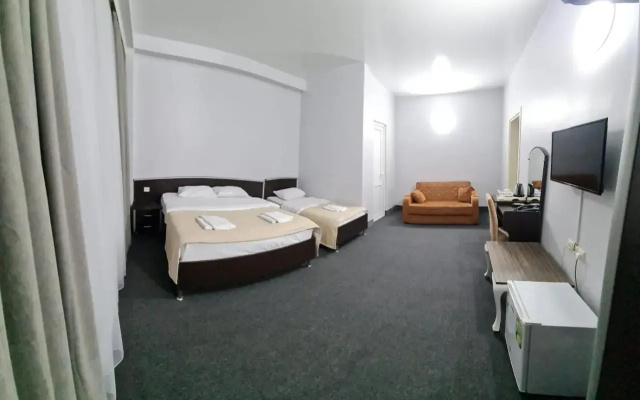 Georgian Hotel