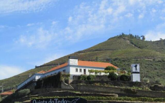 Отель Quinta Do Tedo Армамар вид на фасад