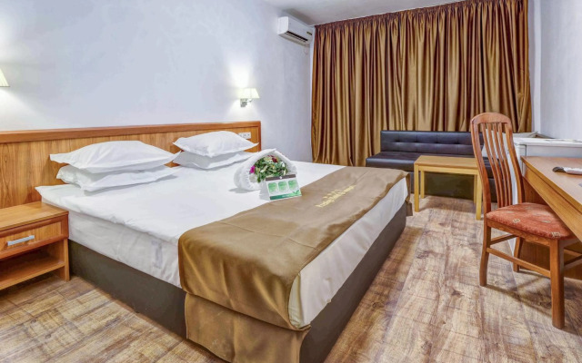 Prestige Grand Hotel and Aquapark