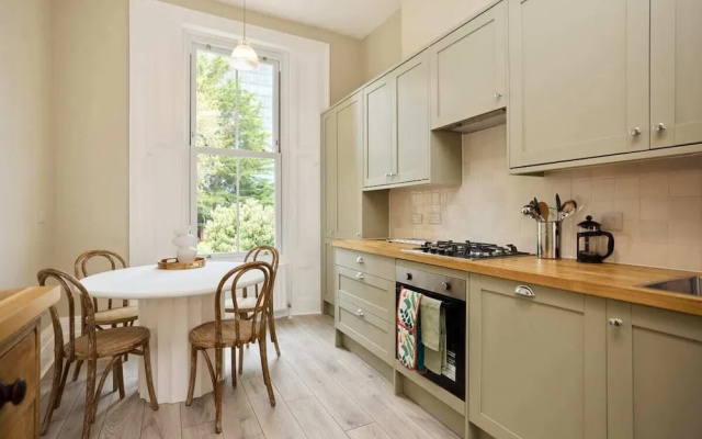 The Earl's Court Hideout - Lovely 4bdr House With Garden