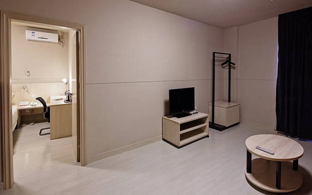 Jinjiang Inn Taizhou wanda square south Jiangzhou  road Branch