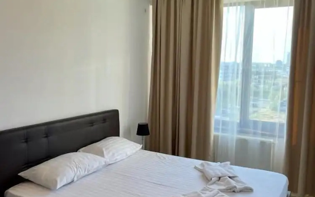 Infinity Summerland Apartment