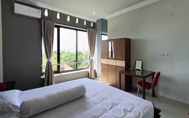 RedDoorz @ Green Homestay Syariah Baubau