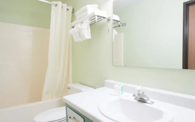 Bison Inn and Suites