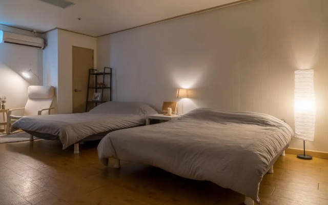 DONGDAEMUN house