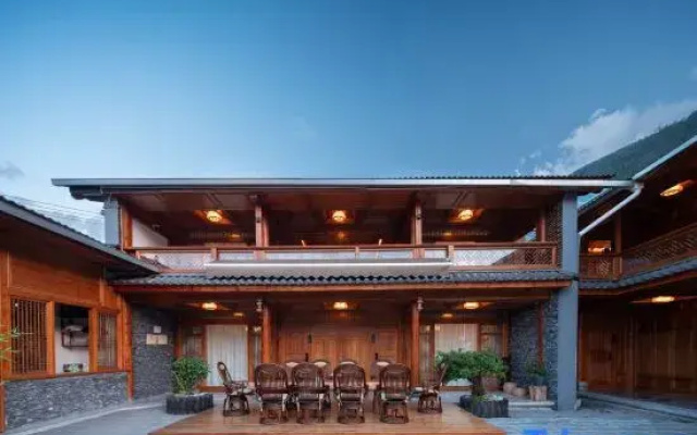 Shangri-La Haba Snow Mountain Tingjian Shanyu Boutique Homestay