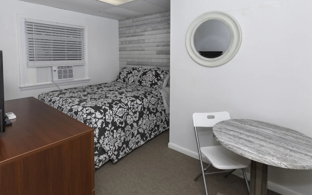 Alante Oceanfront Motel