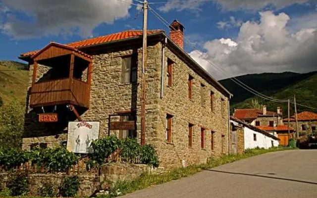 To Petrino Guesthouse