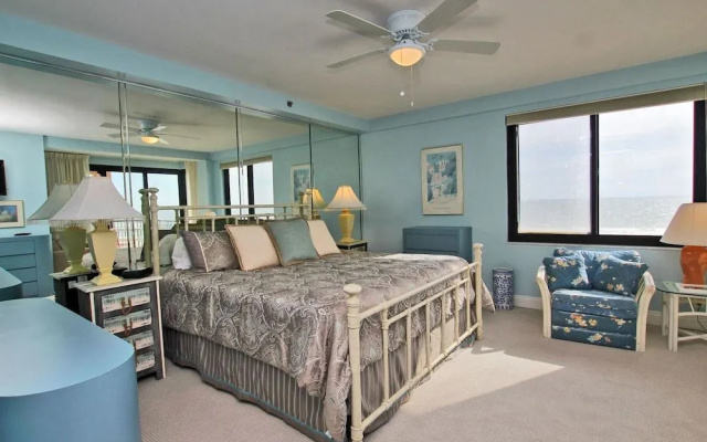 Broadmoor 304 - 2 Br condo