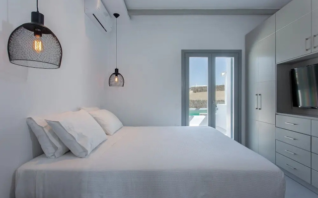 Villa Sapphire 6BR Hot Tub & Pool Ornos