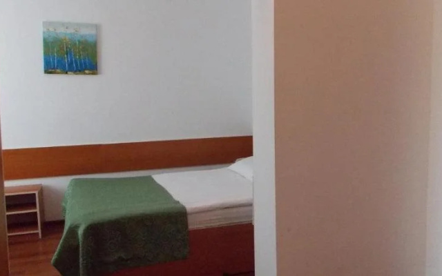Hotel Amadeo