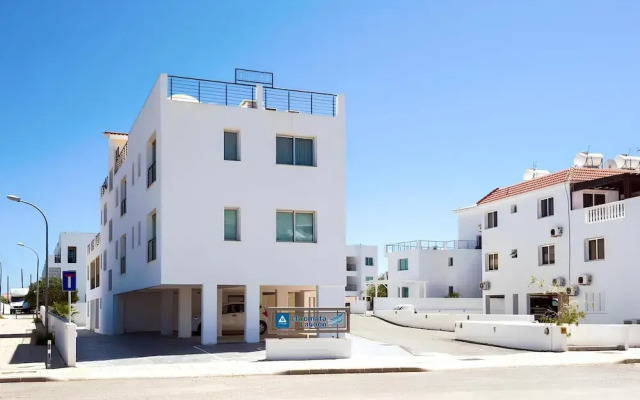 60 KAP - Stay Chromata Lagoon Apartment