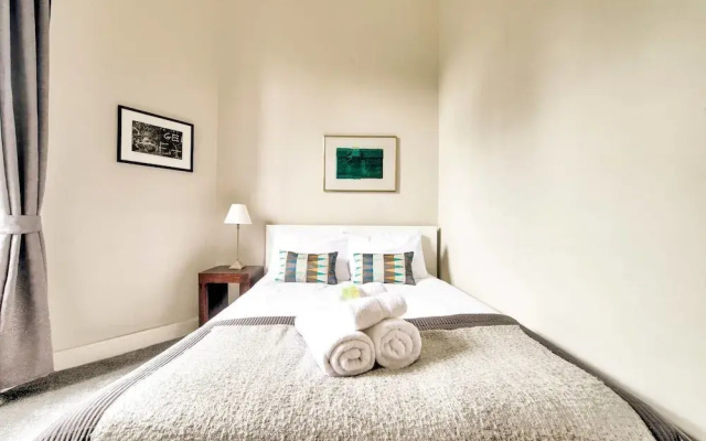 Heart of the New Town Luxury Apartment