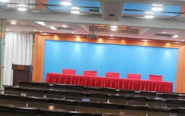 Pu Fa Hotel(南京浦发大酒店)