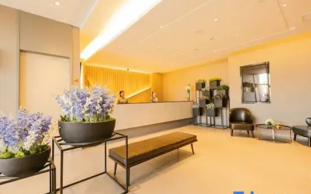 Homeinn Selected Hotel (Hohhot Jinqiao Development Zone Wuliying Subway Station)