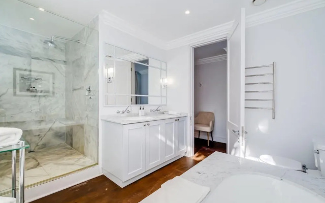 Gorgeous Apartment in Secure Block w Sea Views Caliche