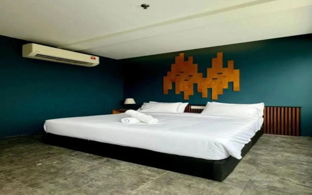 Swing & Pillows @ CIQ Johor Bahru