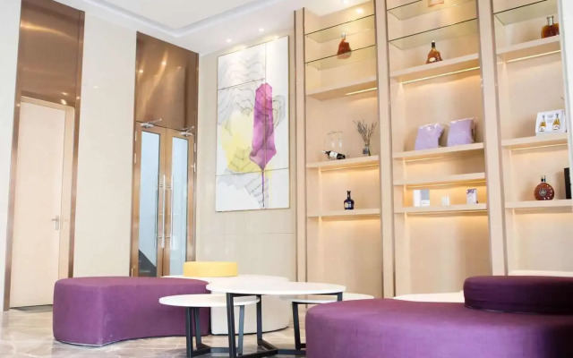 Lavande Hotel (Shenzhen North Railway Station, Gangtou Metro Station)