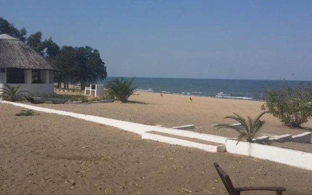 Fish Eagle Bay Lodge
