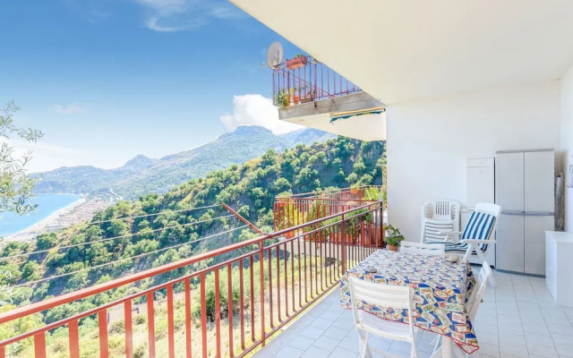 Seaside Holiday Home in Letojanni near City Center