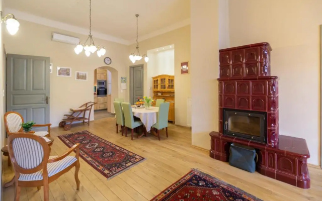 Jewel In Buda Apartment