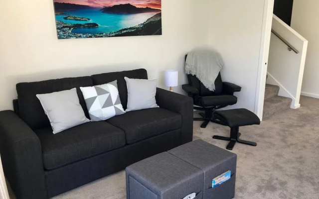 Lake View Apartment Queenstown Hill