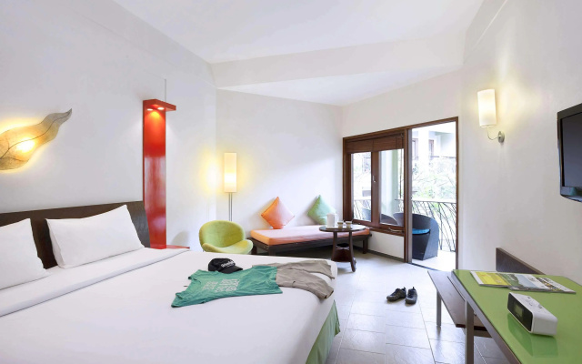 Отель ibis Styles Bali Legian