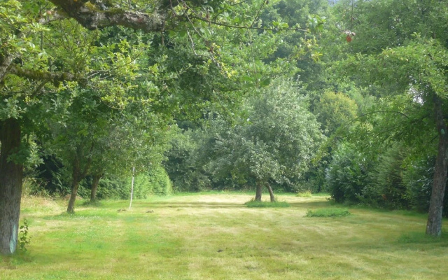 House With 2 Bedrooms in Lourdoueix Saint-pierre, With Wonderful Lake