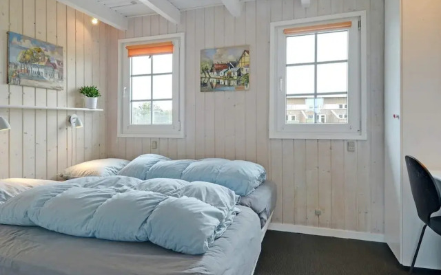 Tasteful Holiday Home in Hemmet near Sea
