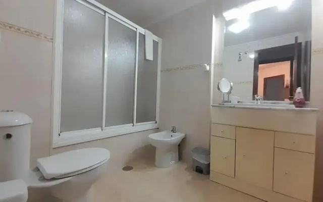 Apartment-sleeps6-parking-terrace