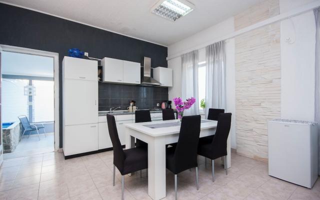 House Kala