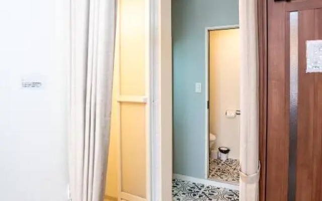 Nestay Inn Osaka Nanbakuromon