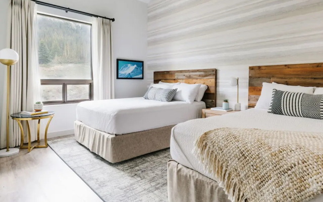 Glacier View Lodge