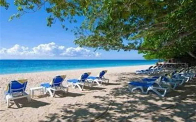 Alegre Beach Resort