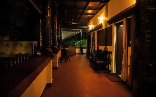 Backwater Retreat Resort - Kumarakom