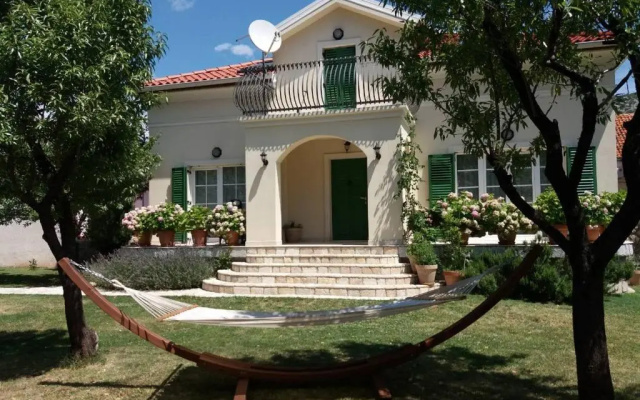 Apartment Barbina Kaštelina