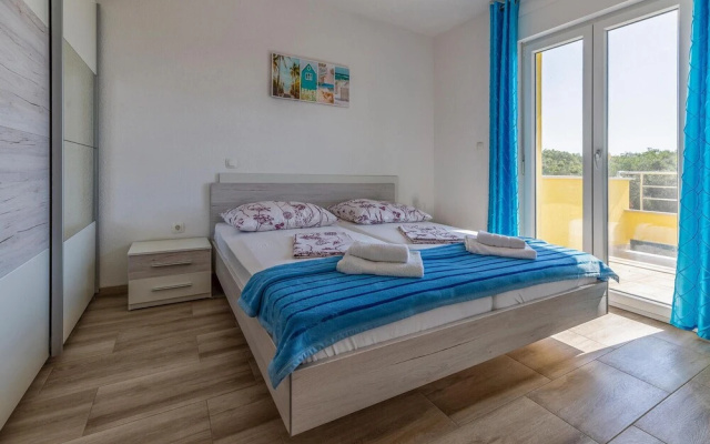 Stunning Apartment in Pomer With 1 Bedrooms and Wifi